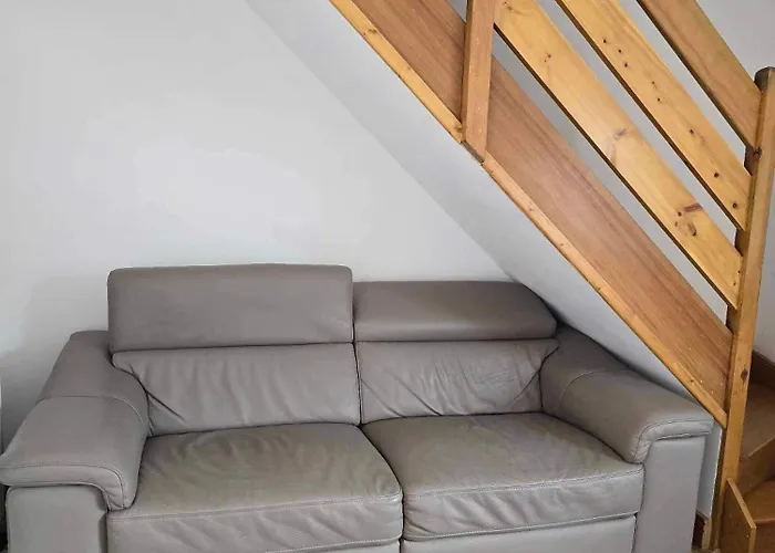 3 Bedroom Detached House Centre Of Whitchurch